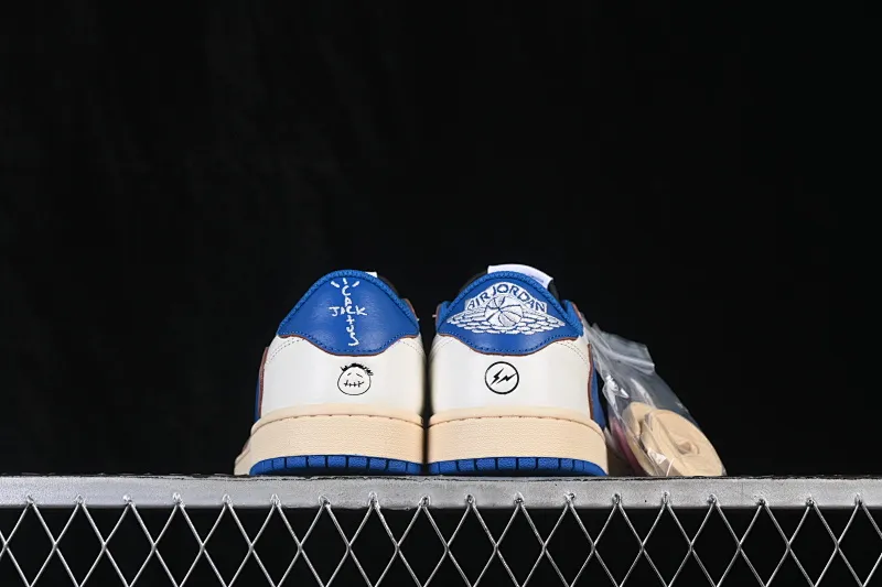 All categories Air Jordan Jordan series basketball shoes Air Jordan 1 Low ZG version Travis Scott x Air Jordan 1 Low OG AJ1 Joe 1 undercut low top full head layer DM7866-104